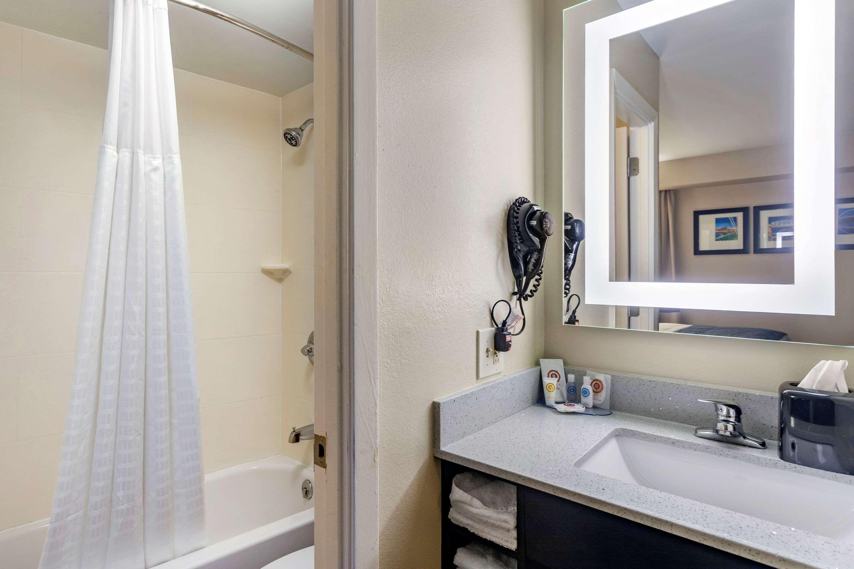 Comfort Inn Nashville - Opryland Area Zewnętrze zdjęcie